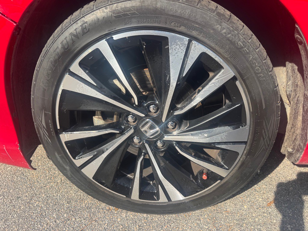 2017 Honda Accord Image 33