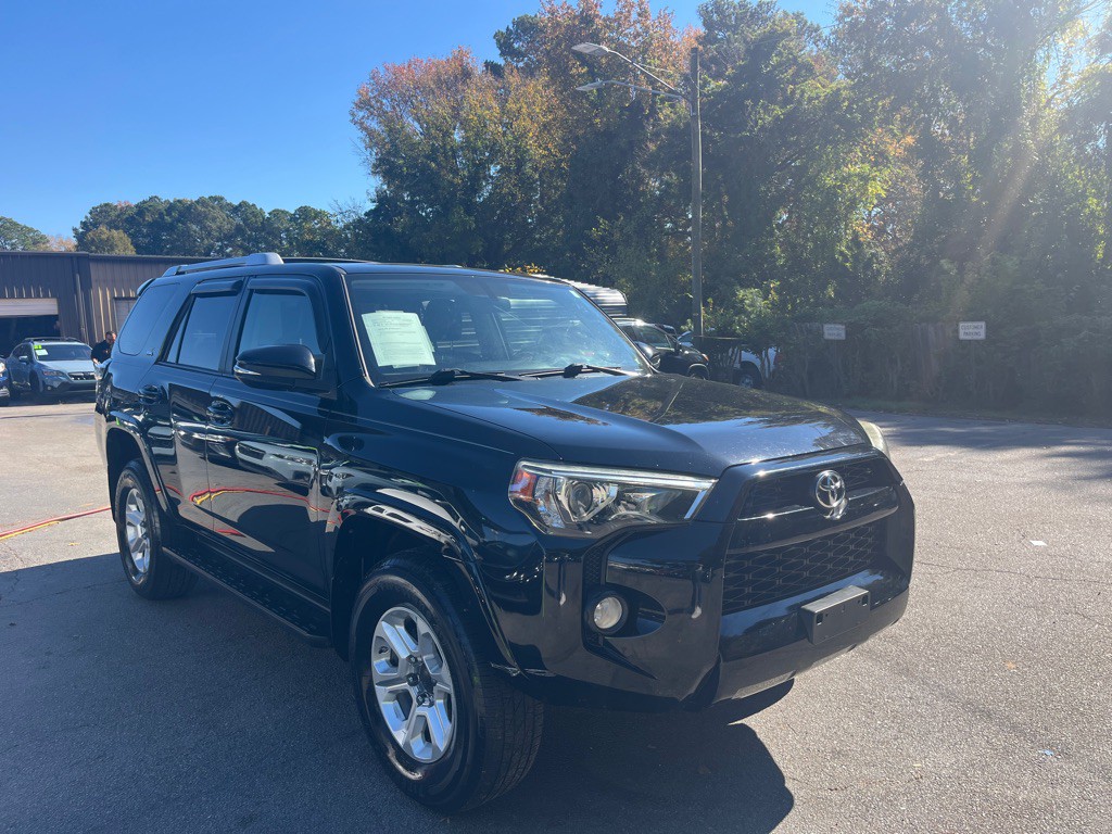 2016 Toyota 4Runner Image 2