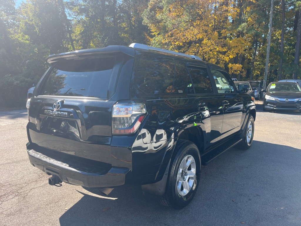 2016 Toyota 4Runner Image 3