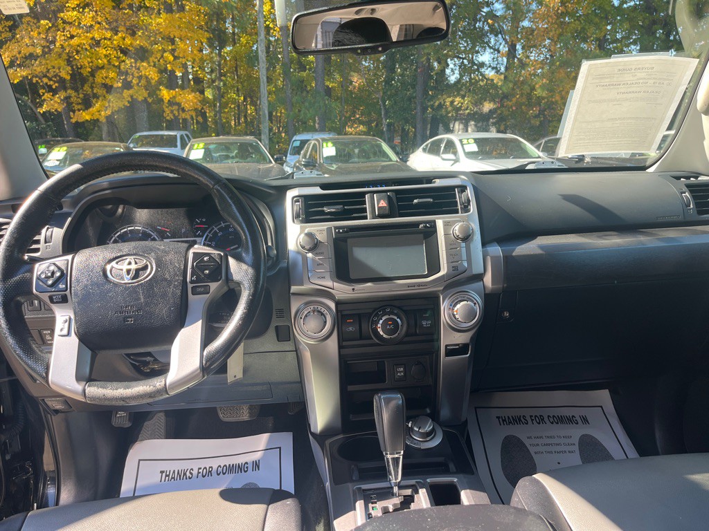 2016 Toyota 4Runner Image 8