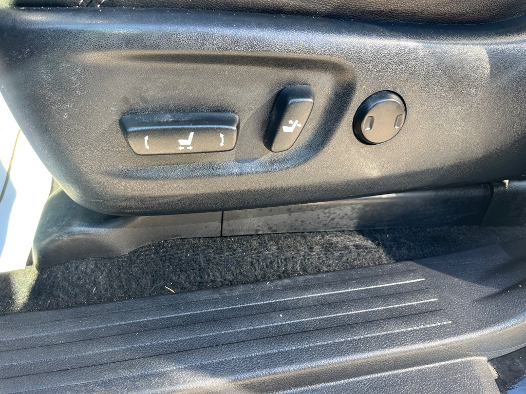 2016 Toyota 4Runner Image 10