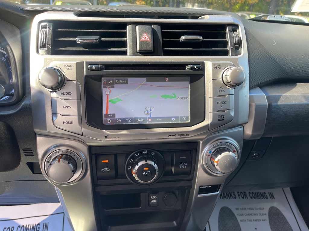 2016 Toyota 4Runner Image 16