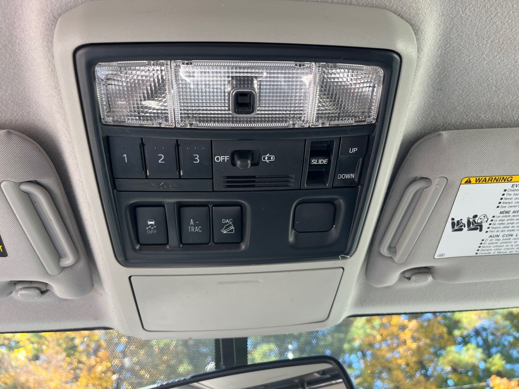 2016 Toyota 4Runner Image 22