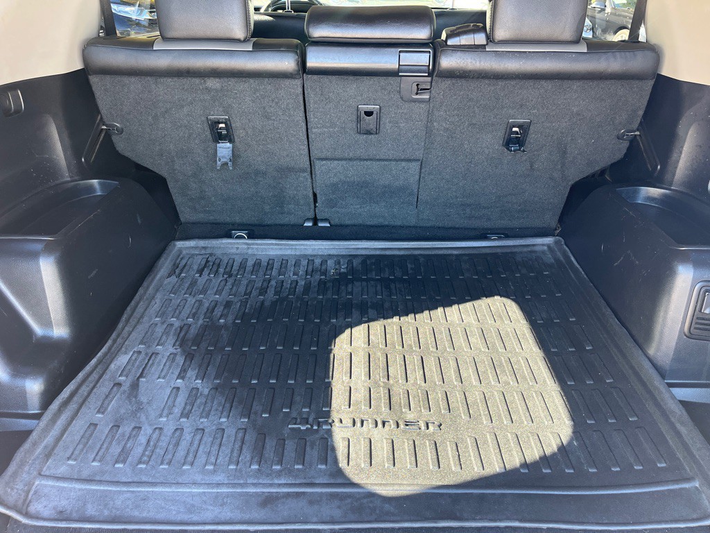 2016 Toyota 4Runner Image 26