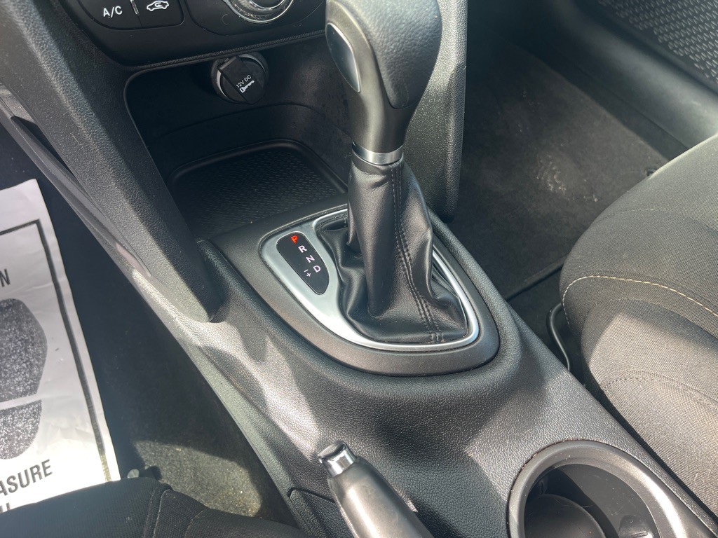 2013 Dodge Dart Image 14