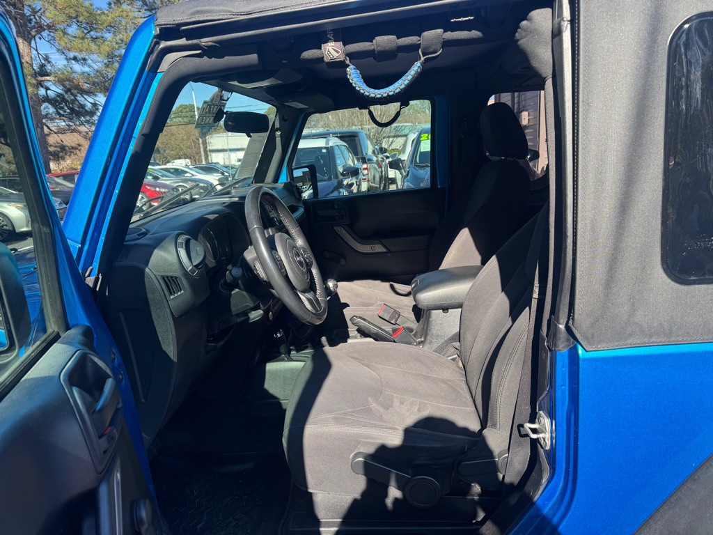 2016 Jeep Wrangler Image 15