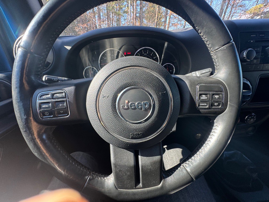 2016 Jeep Wrangler Image 25