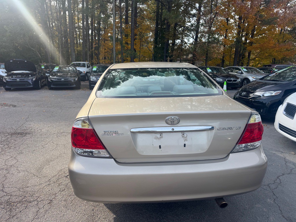 2005 Toyota Camry Image 5