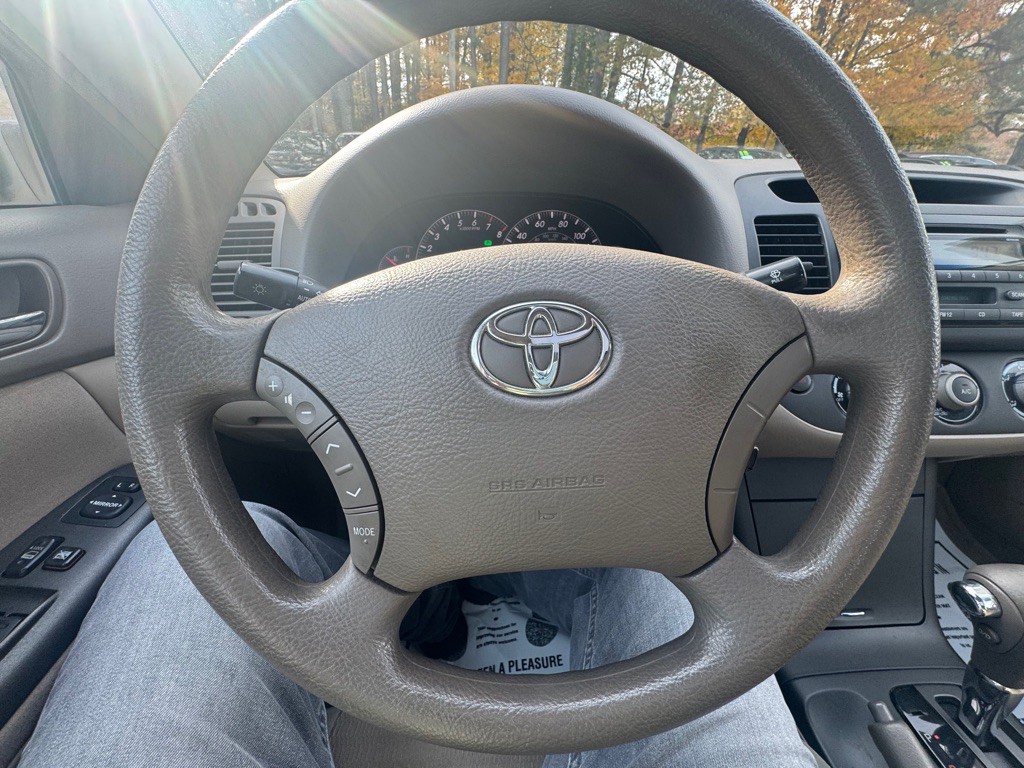 2005 Toyota Camry Image 22