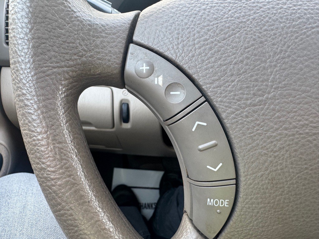 2005 Toyota Camry Image 24