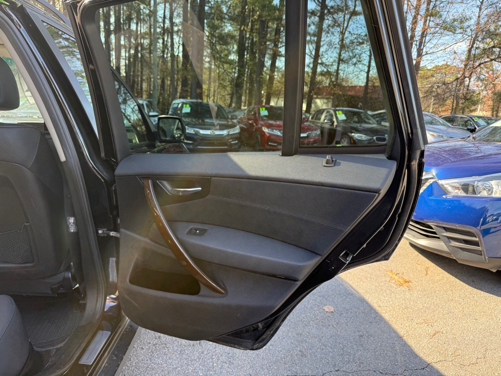 2009 BMW X3 Image 32