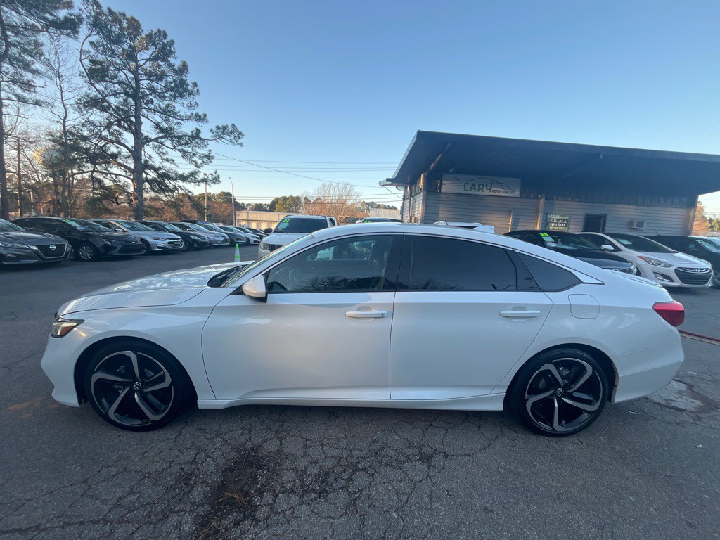 2019 Honda Accord Image 7