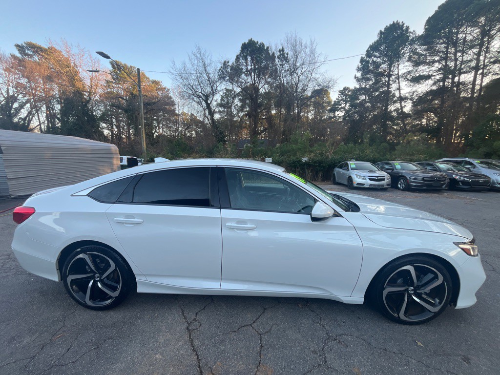2019 Honda Accord Image 8