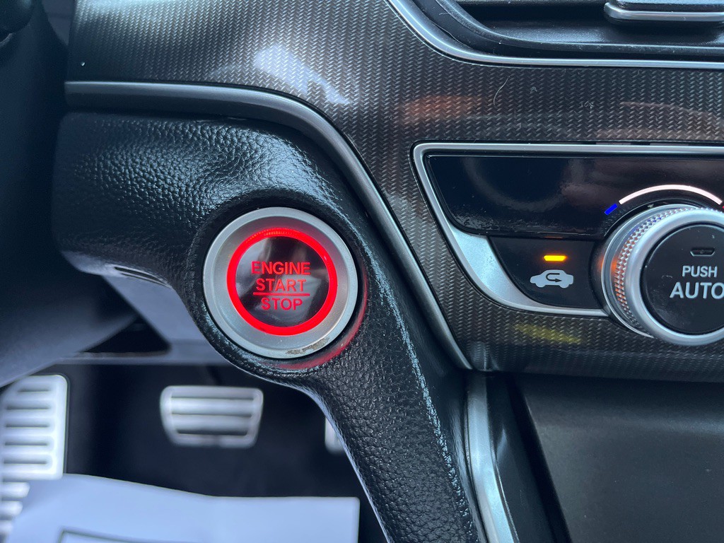 2019 Honda Accord Image 17