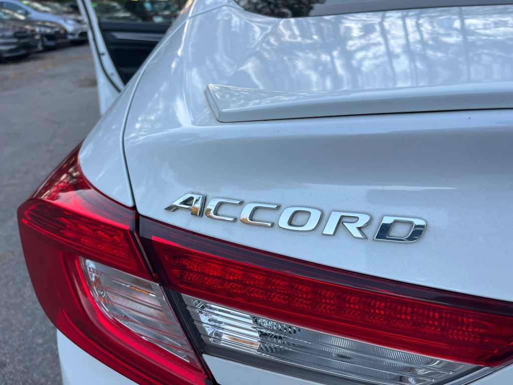 2019 Honda Accord Image 27