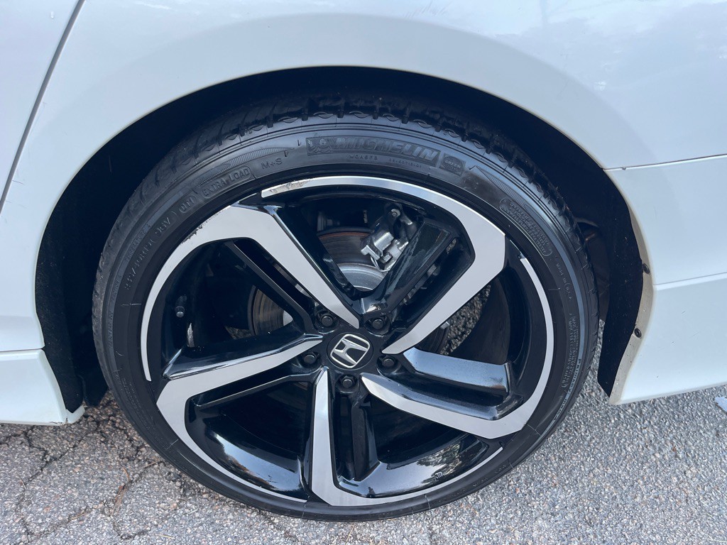 2019 Honda Accord Image 28