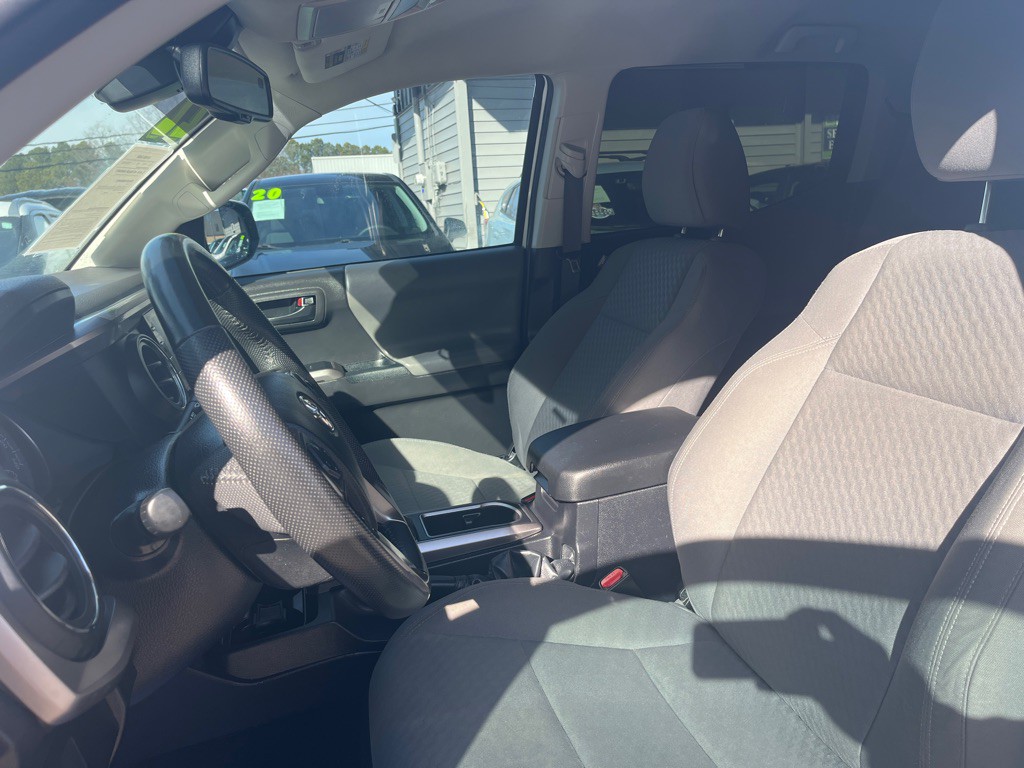 2022 Toyota Tacoma Image 9