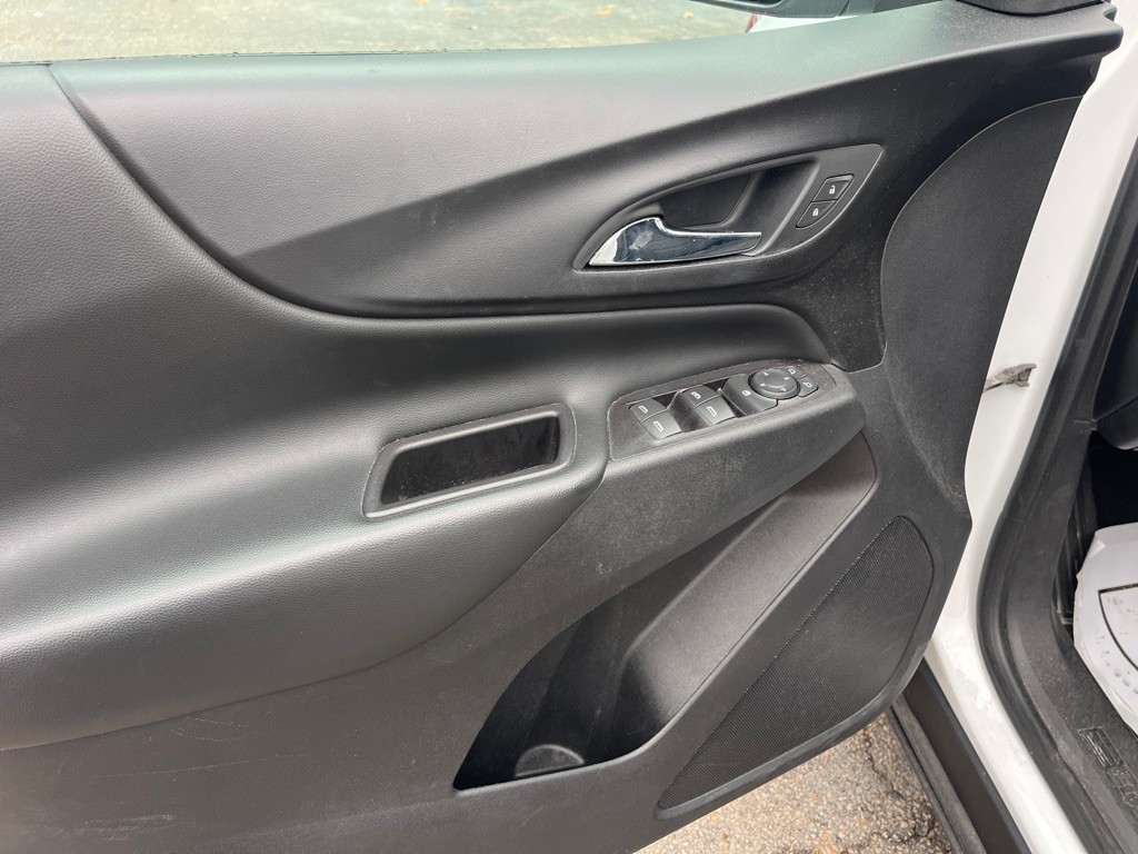 2018 Chevrolet Equinox Image 10