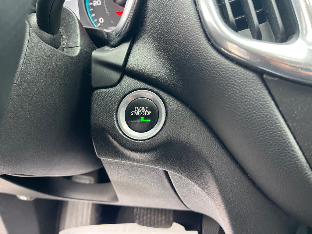 2018 Chevrolet Equinox Image 13