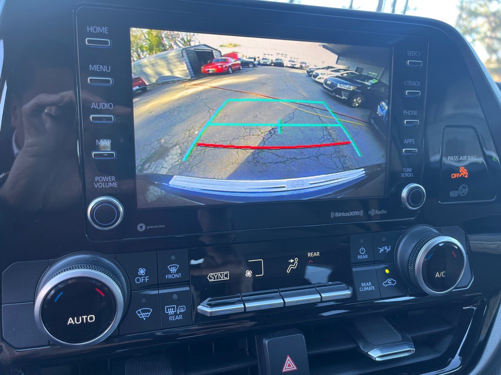 2020 Toyota Highlander Image 20