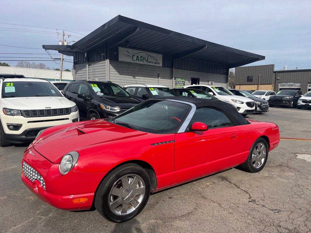 2002 Ford Thunderbird Image 2