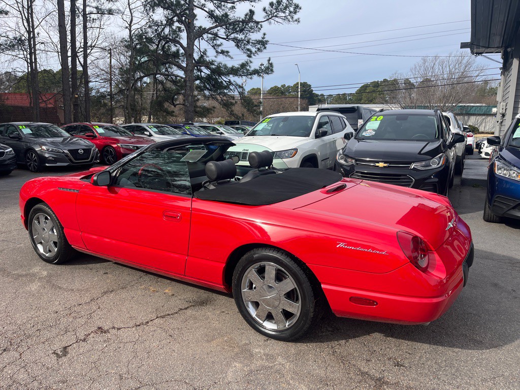 2002 Ford Thunderbird Image 5