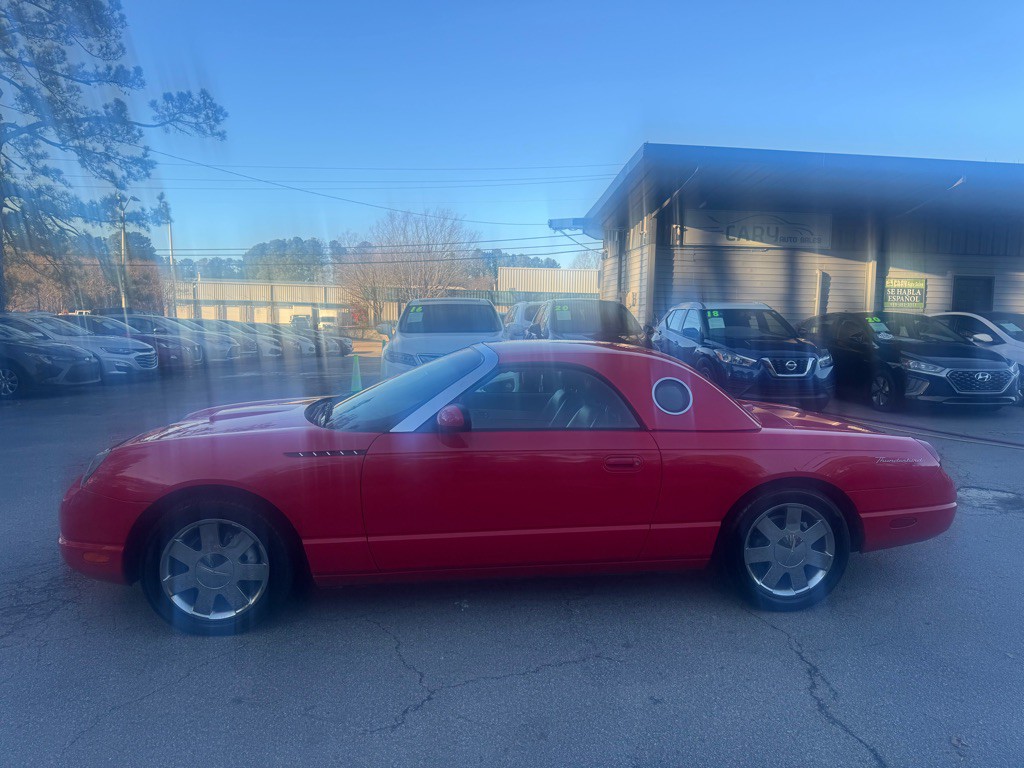2002 Ford Thunderbird Image 7