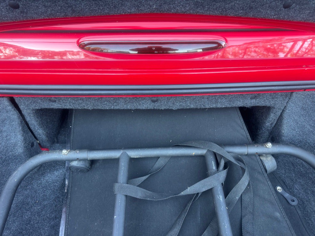 2002 Ford Thunderbird Image 38