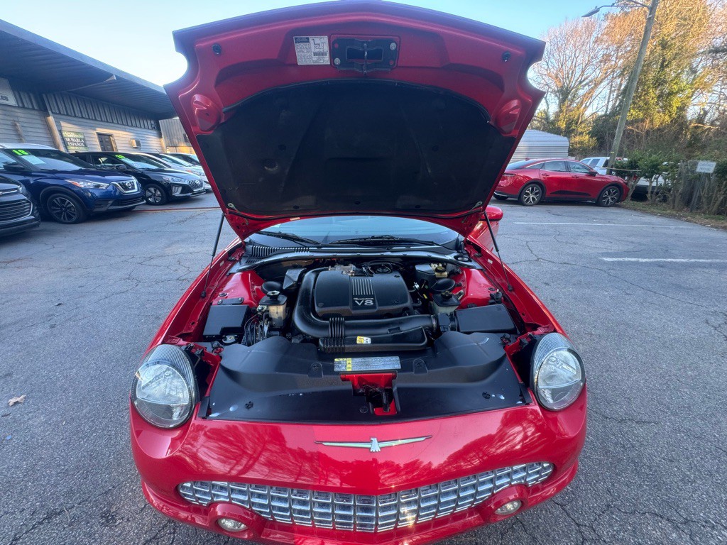 2002 Ford Thunderbird Image 39