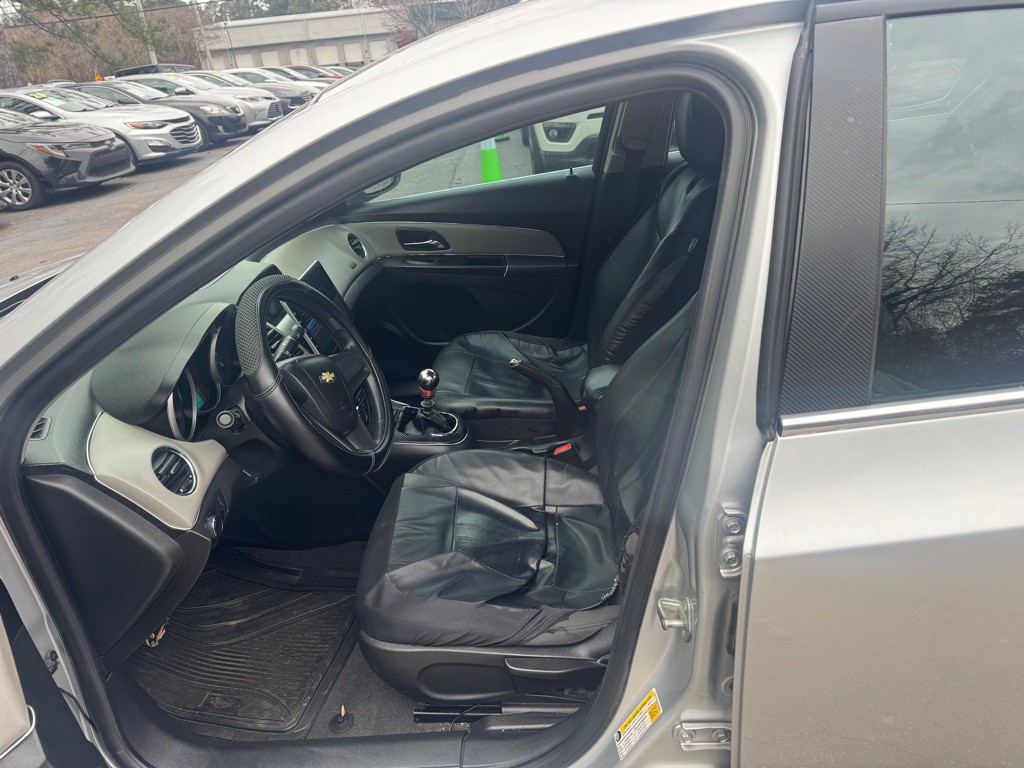 2012 Chevrolet Cruze Image 14