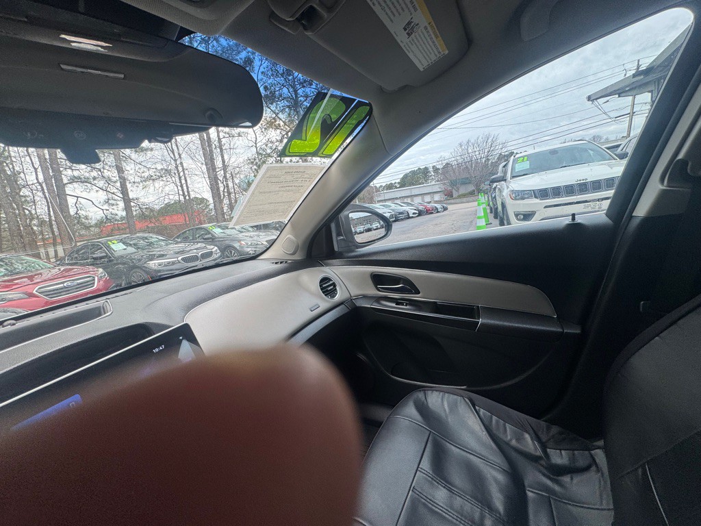 2012 Chevrolet Cruze Image 19