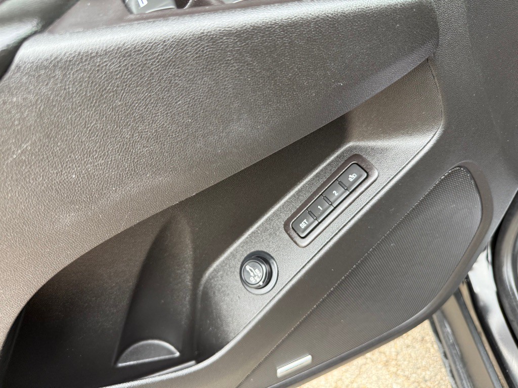 2021 Chevrolet Equinox Image 13