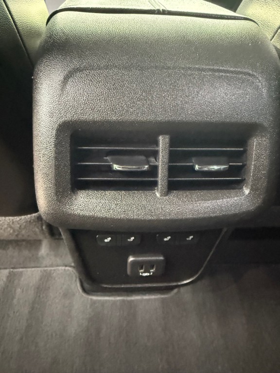 2021 Chevrolet Equinox Image 32