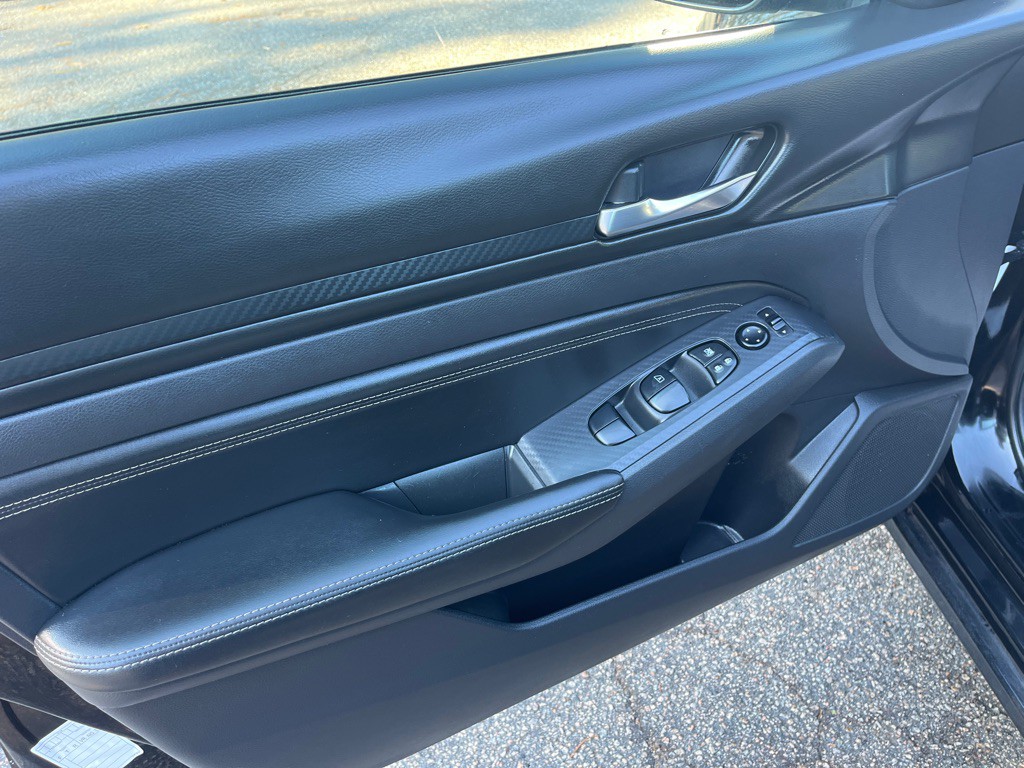 2020 Nissan Altima Image 9