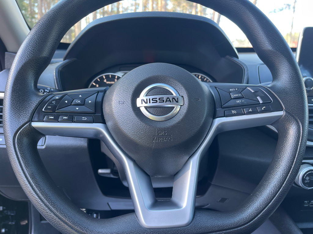 2020 Nissan Altima Image 12