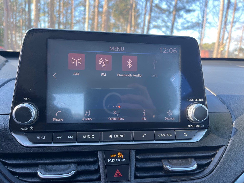 2020 Nissan Altima Image 16