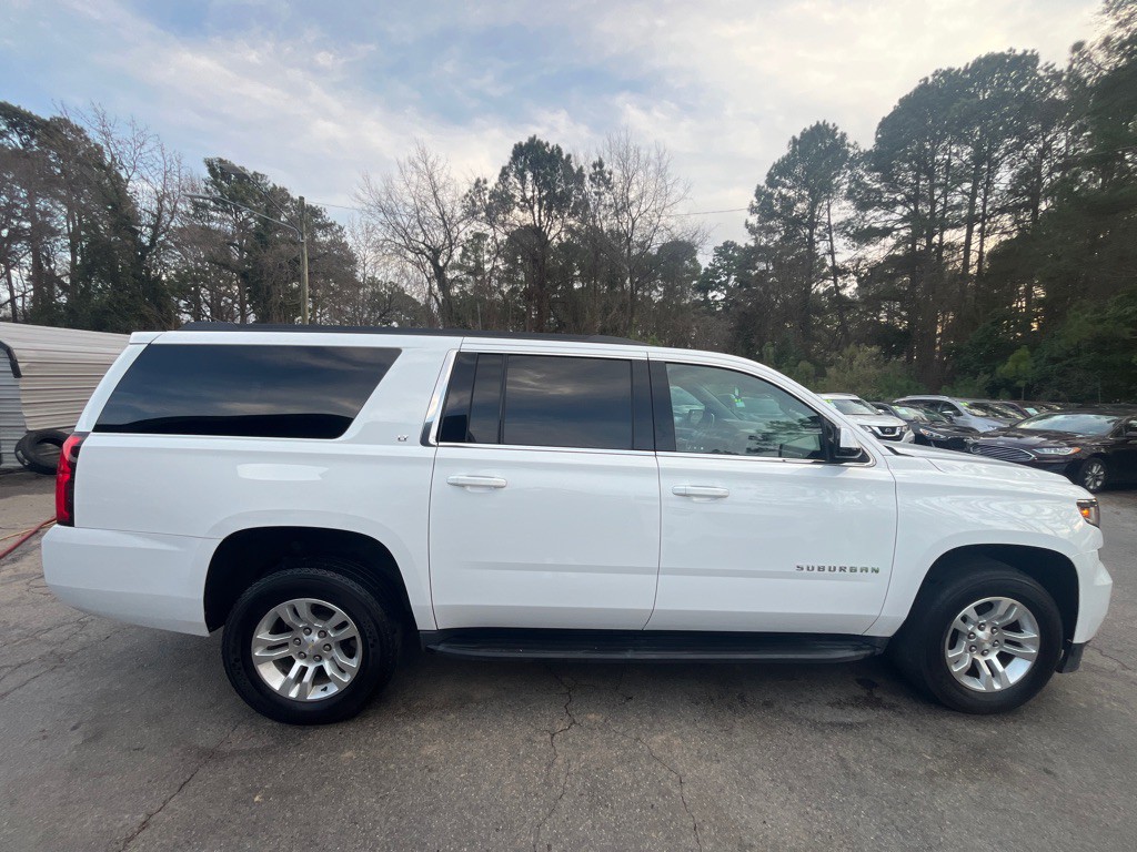 2020 Chevrolet Suburban Image 8