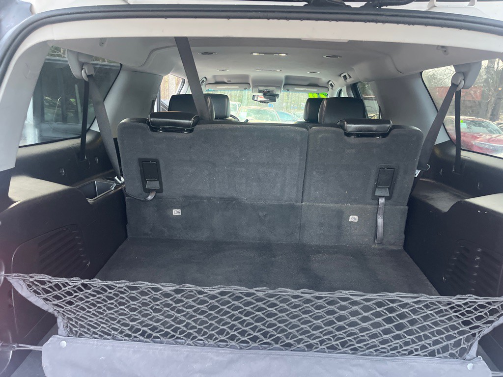 2020 Chevrolet Suburban Image 12