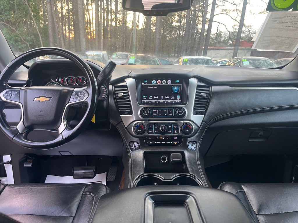 2020 Chevrolet Suburban Image 15