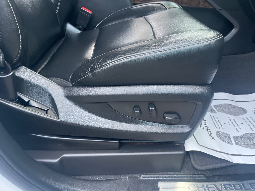 2020 Chevrolet Suburban Image 17