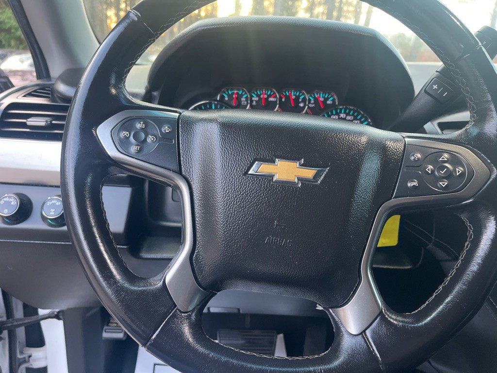 2020 Chevrolet Suburban Image 18