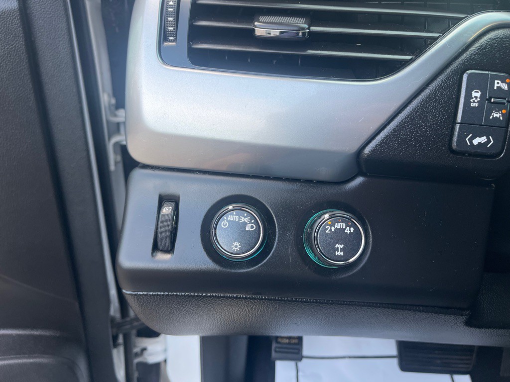 2020 Chevrolet Suburban Image 21