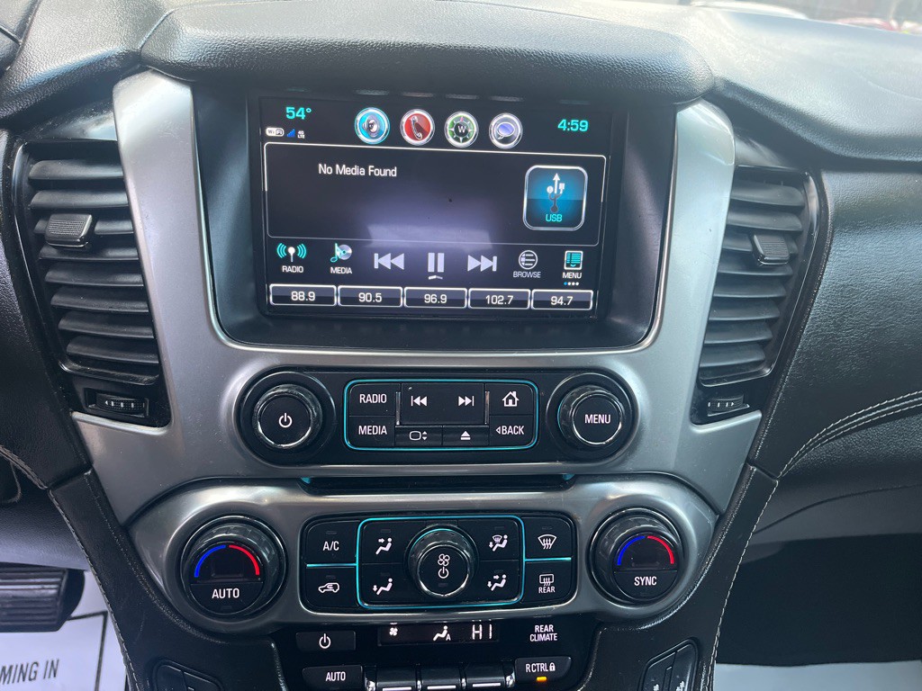 2020 Chevrolet Suburban Image 22