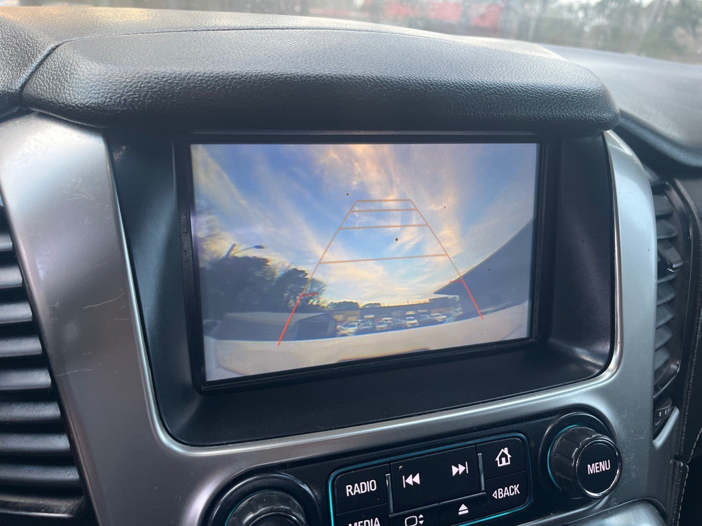 2020 Chevrolet Suburban Image 24