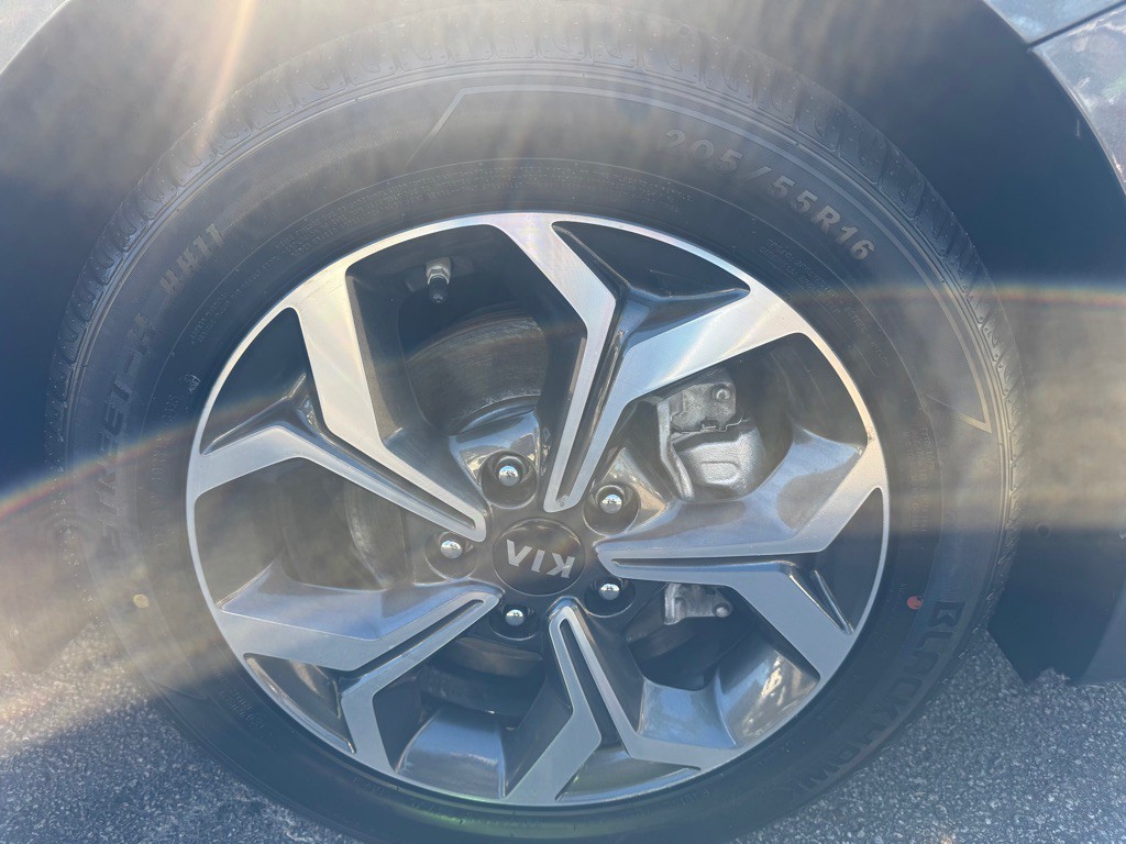 2020 Kia Forte Image 35