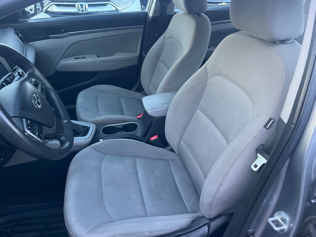 2017 Hyundai Elantra Image 7