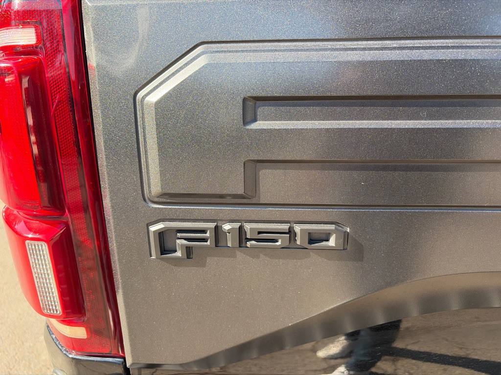 2018 Ford F-150 Image 38