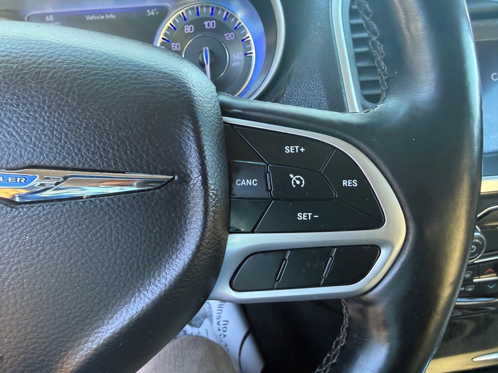 2018 Chrysler 300 Image 20