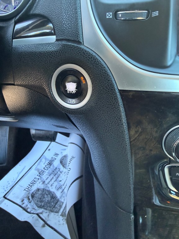 2018 Chrysler 300 Image 25