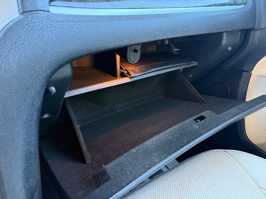 2018 Chrysler 300 Image 27